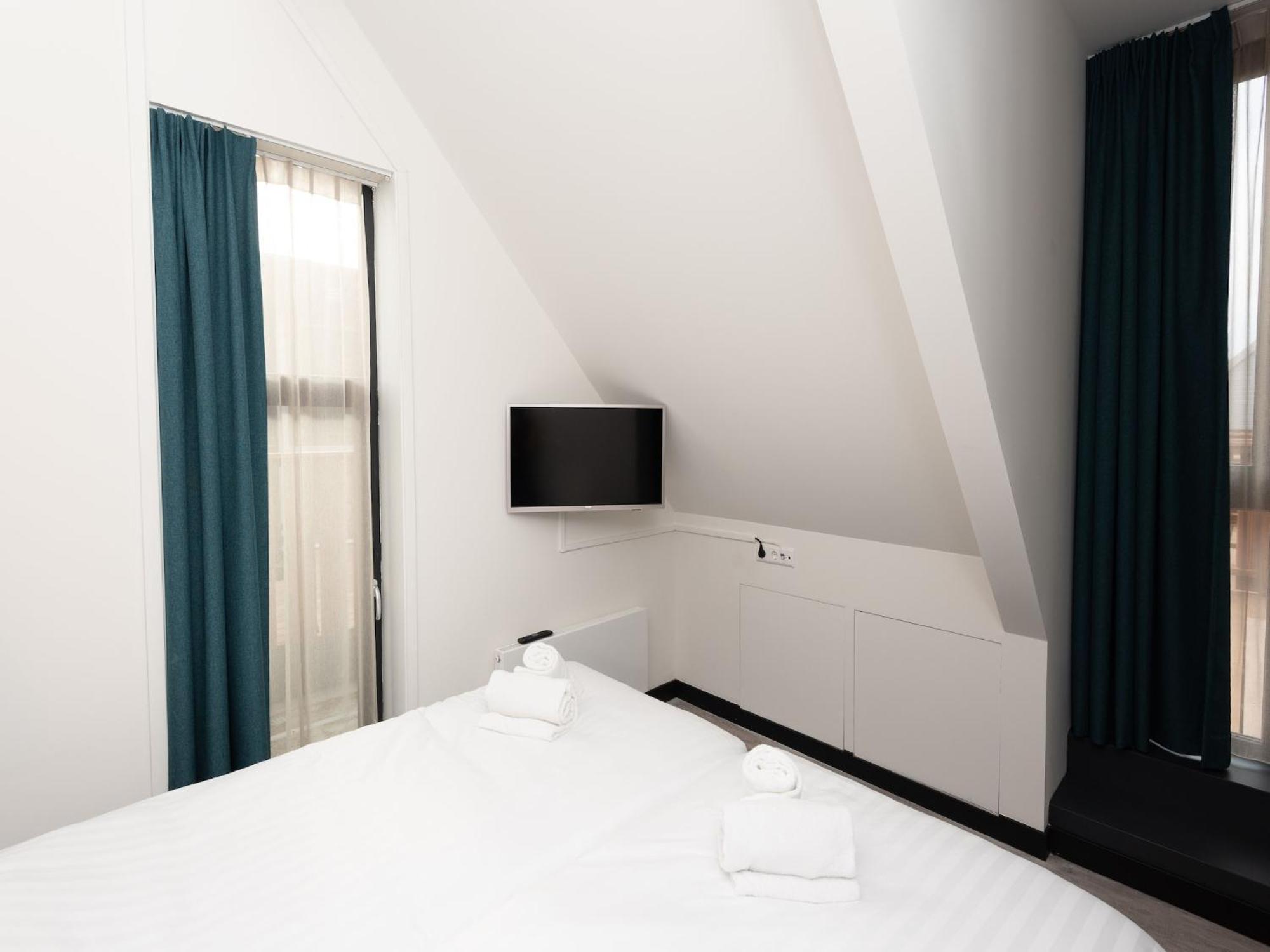 Luxury Apartment In Renesse With Infrared Sauna Exterior photo